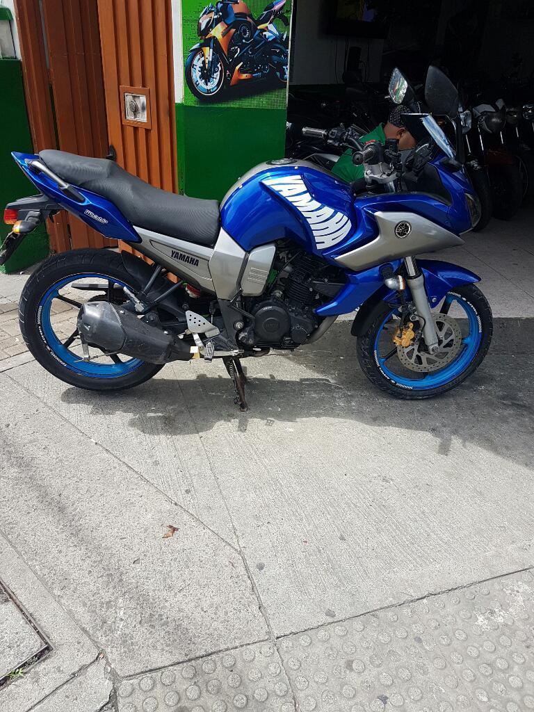 Yamaha Fazer 2013 Meela