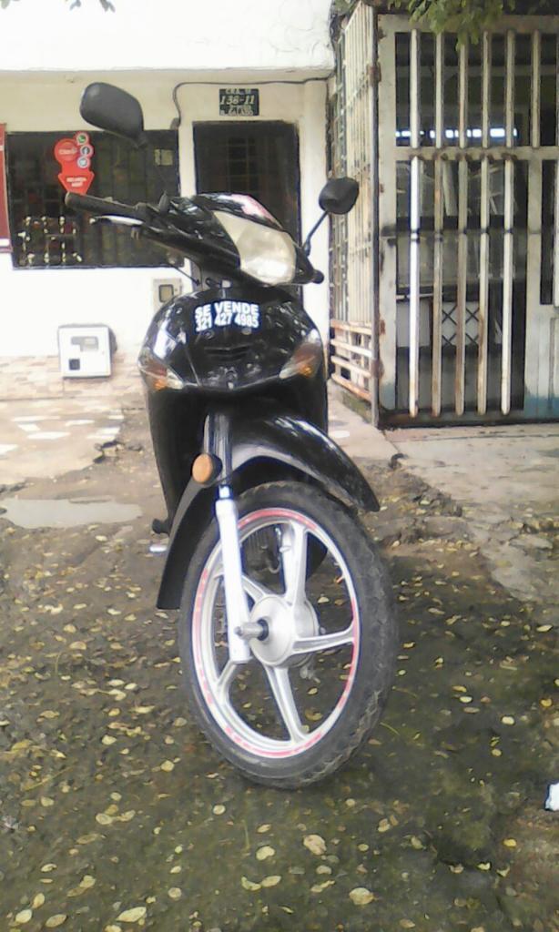 Vendo Hermosa Moto C 100 Modelo 2011