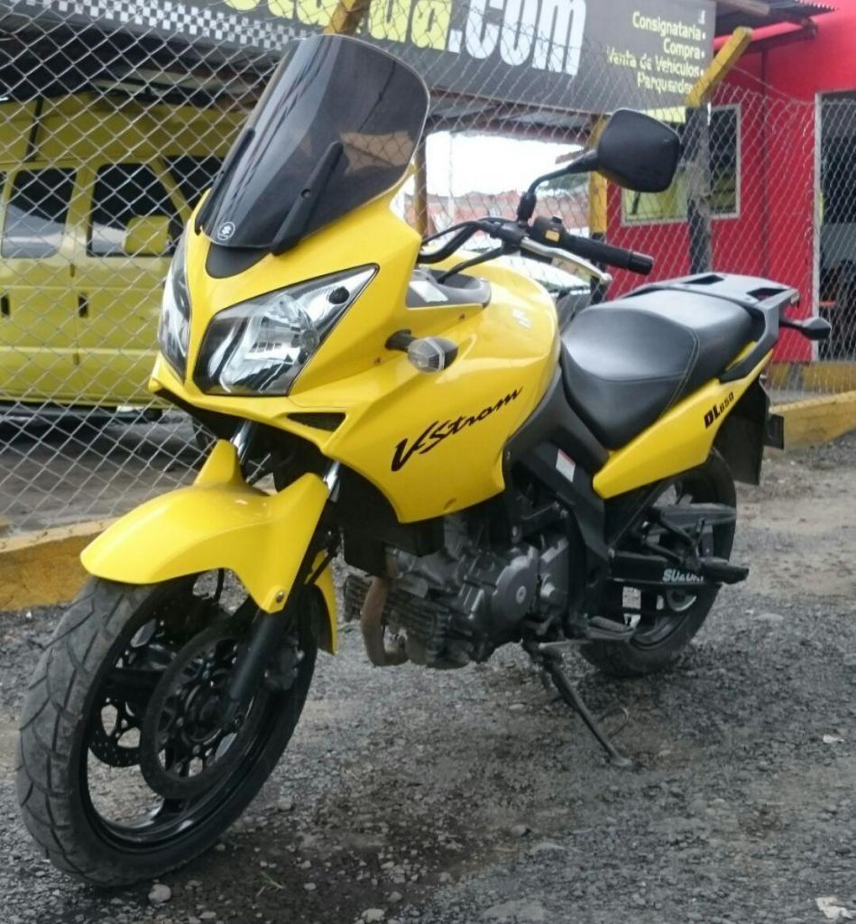 MOTO SUZUKI VSTROM MOD 2011