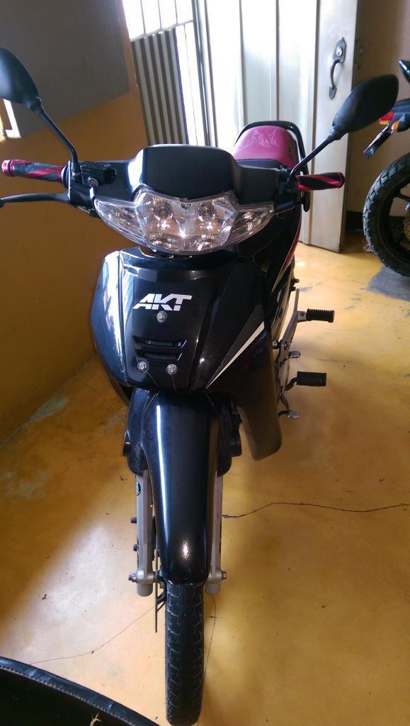 SE VENDE MOTO AKT SPECIAL MODELO 2012