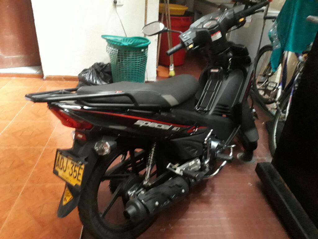 Vendo Akt Especial 2016 Como Nueva