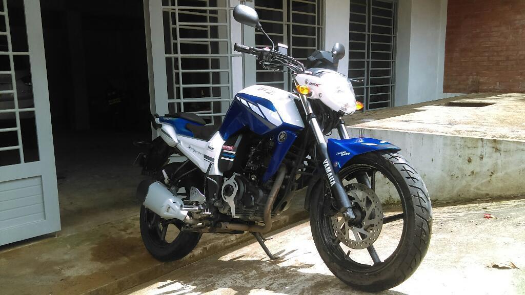 Fz16 Edición Espcial Gpx 2015