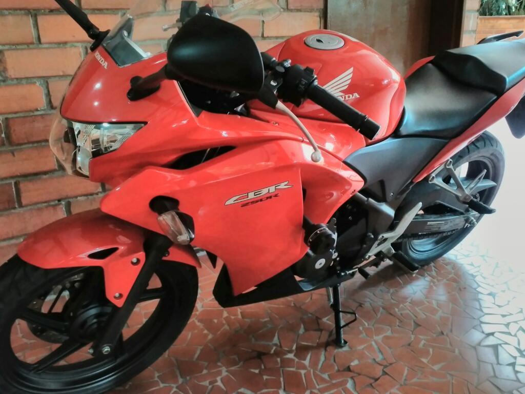 Honda Cbr250 2016 Solo 4.000mil Km Nueva