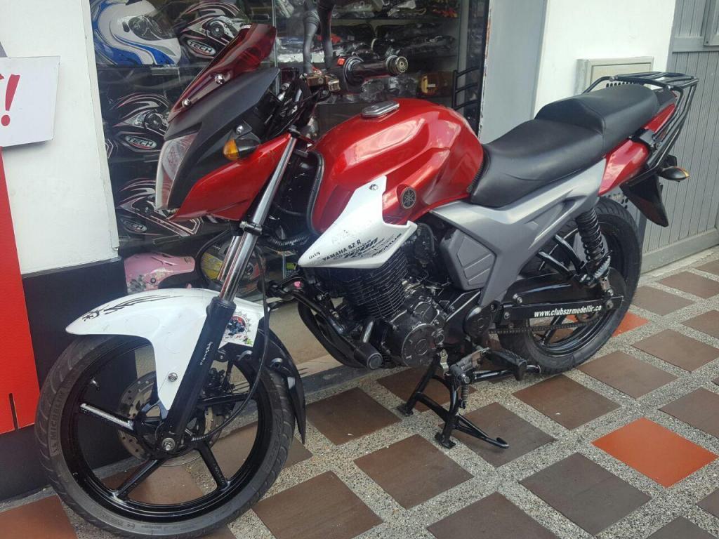 Yamaha Szr 2013