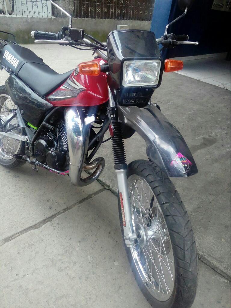 Vendo Yamaha Dt 2006