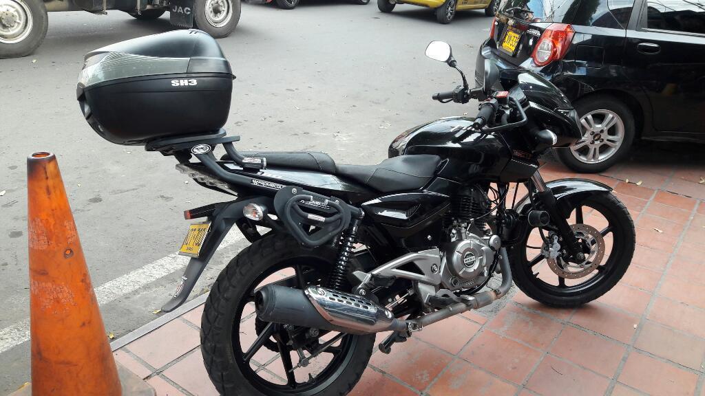 Pulsar 180 2015