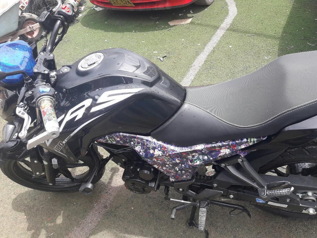 Se Vende Moto Akt Cr5 2017