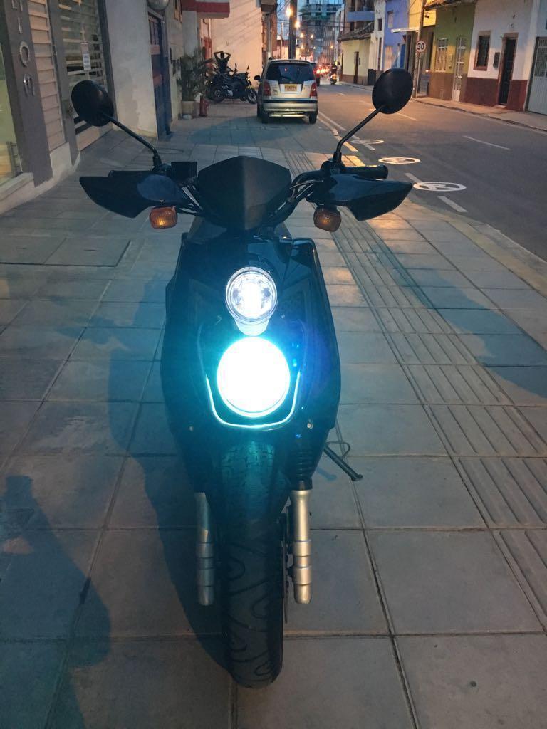 Motocicleta BWS Modelo 2012