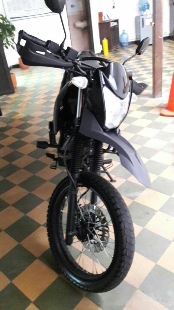 Vendo Moto Akt