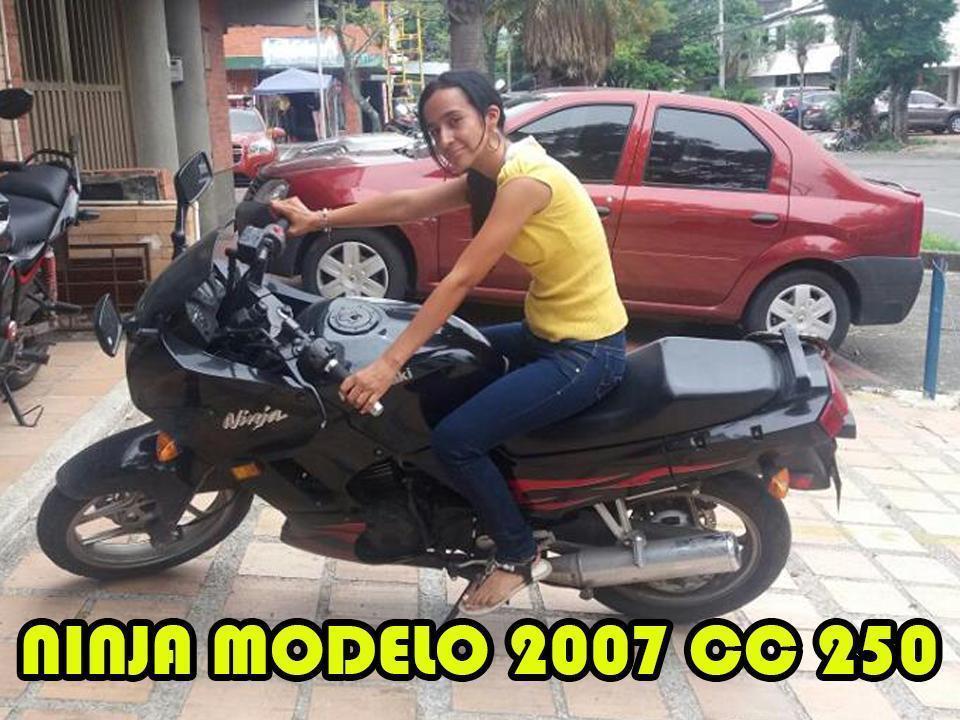 Moto Ninja CC 250 Kawasaki Modelo 2007