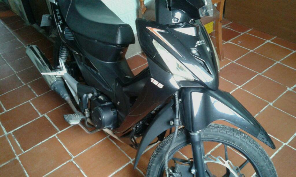 Vendo Moto Akt