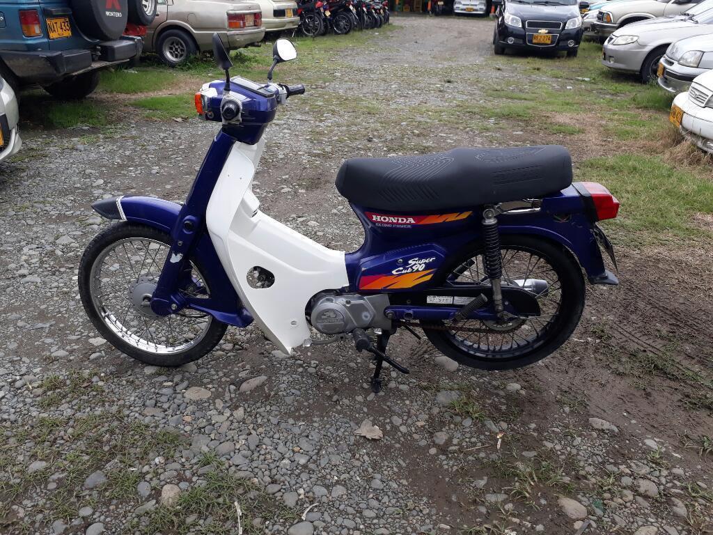 Honda C90 Modelo 2003