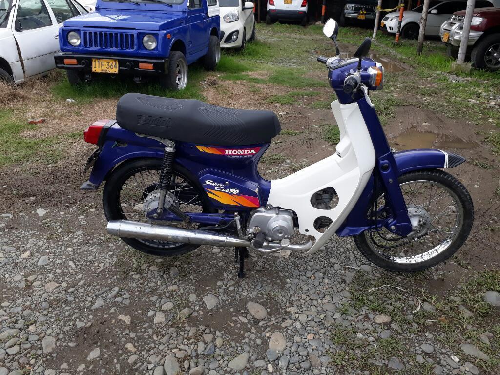 Honda C90 Modelo 2003