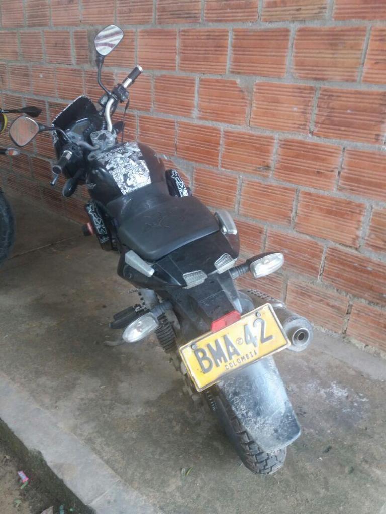 EXCELENTE OPORTUNIDAD pulsar 180 mod. 2011