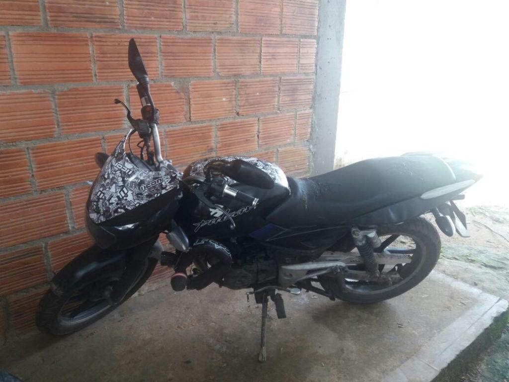 EXCELENTE OPORTUNIDAD pulsar 180 mod. 2011