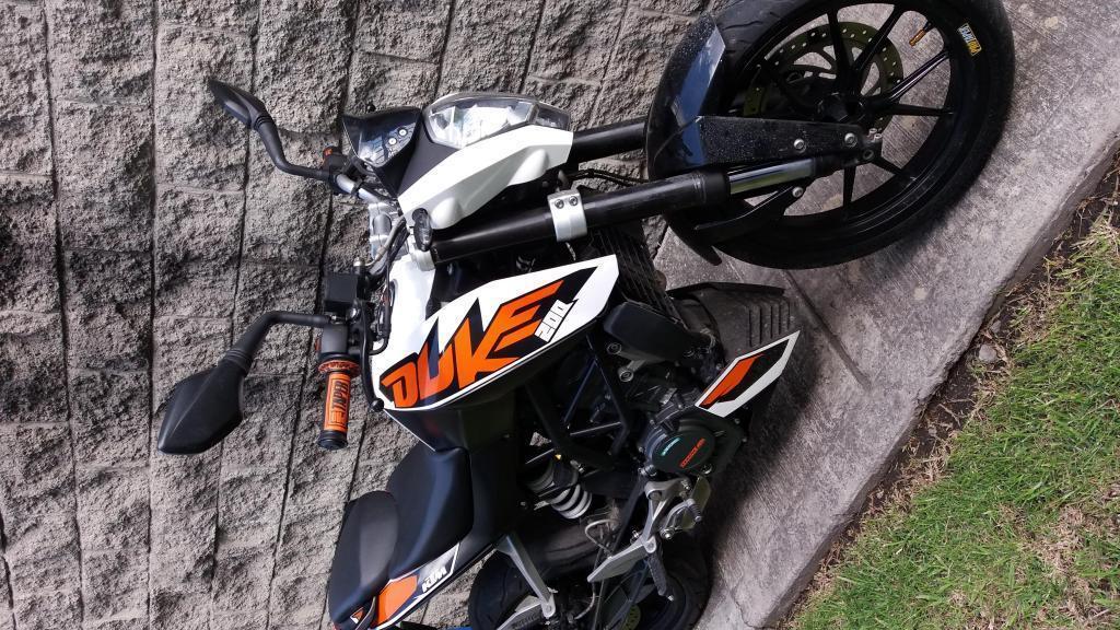 Vendo Hermosa KTM Duke 200