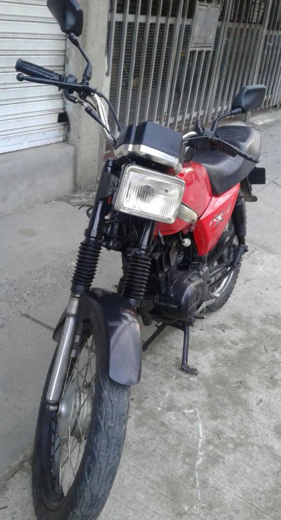 Suzuki Ax 115 ,Rojo correlona,Modelo 2000, Bien De Llantas,Tarjeta De Propiedad