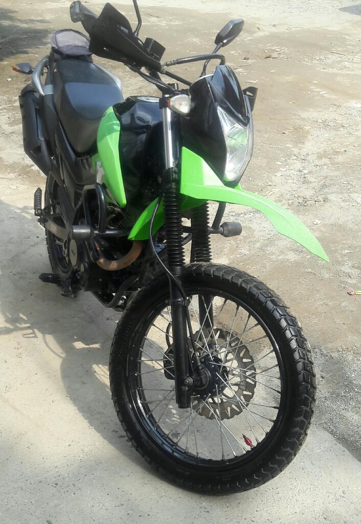 Vendo Akt Tt 125 Al Día Unico Dueño