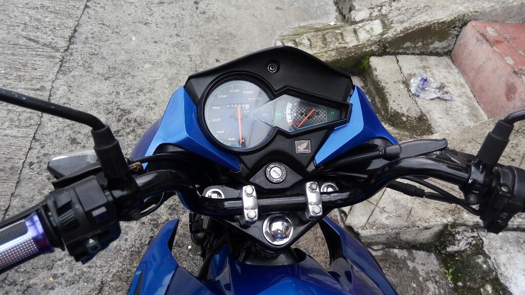 Vendo Cb Model 2015. Segu Nuevo