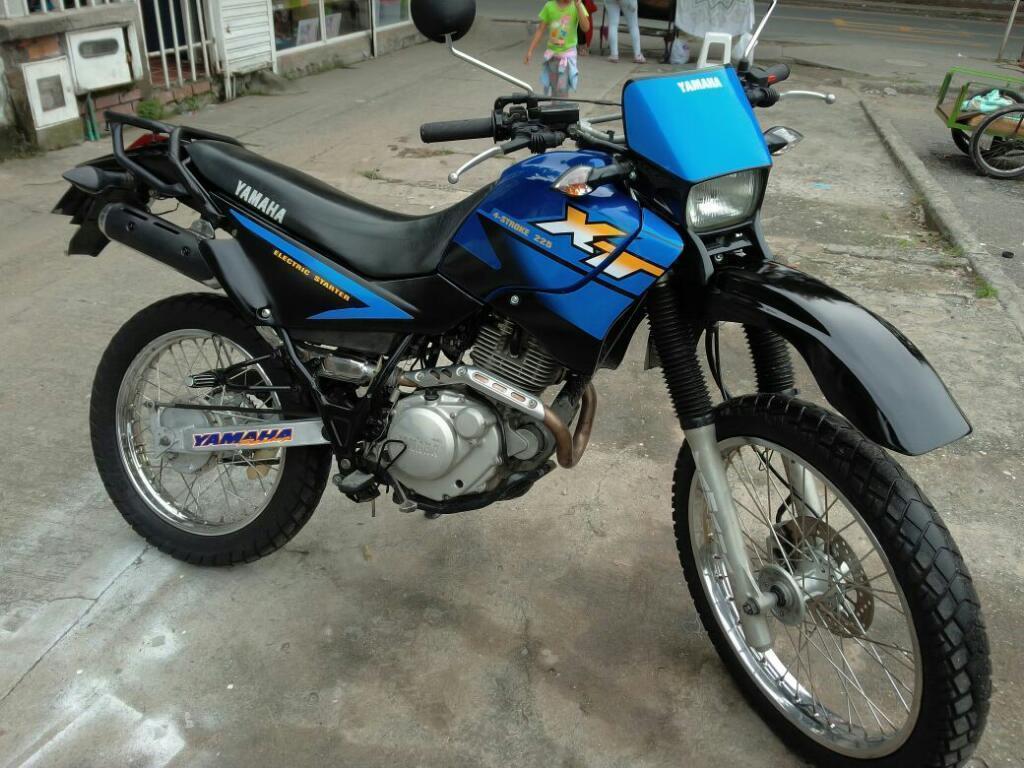 Vendo Moto Como Nueva