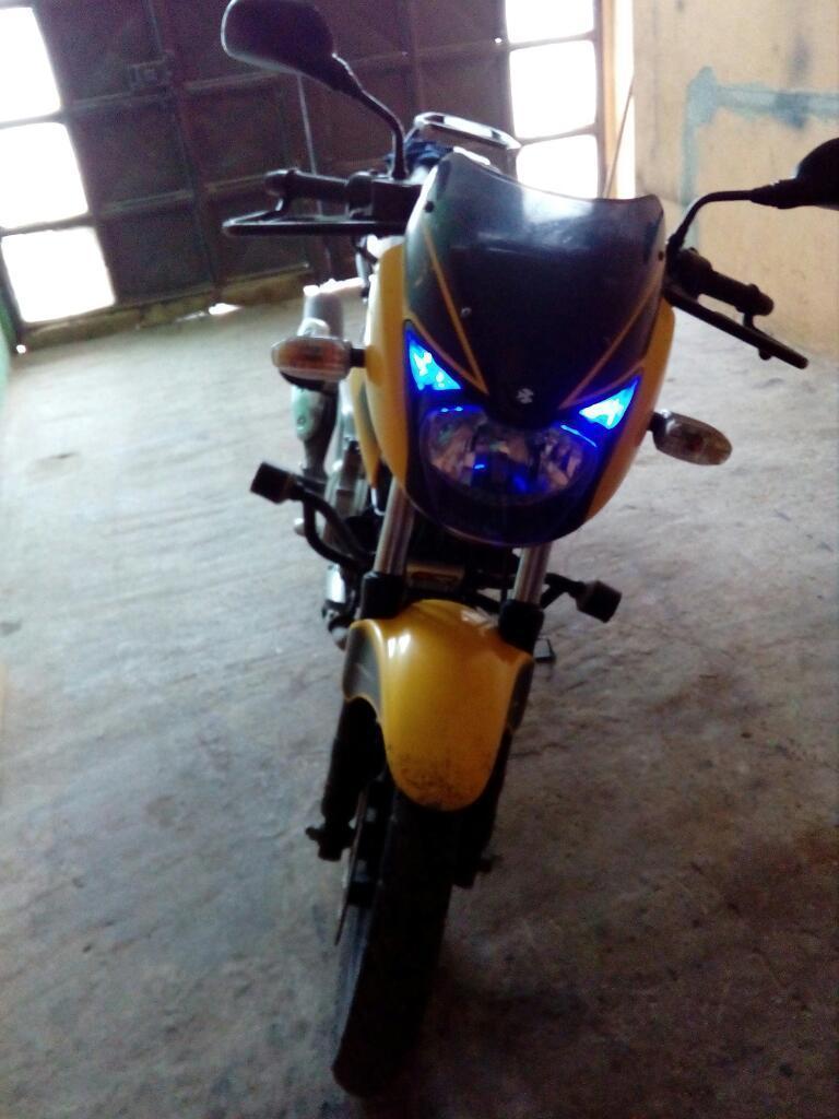 Moto Pulsar 180 Ediccion Especial