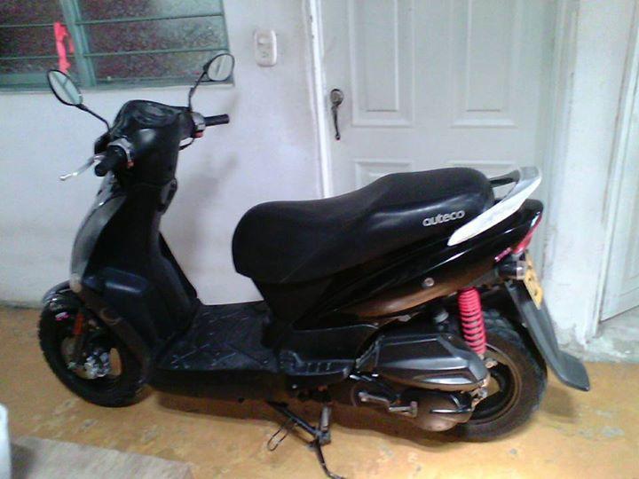 Motocicleta Agility modelo 2010