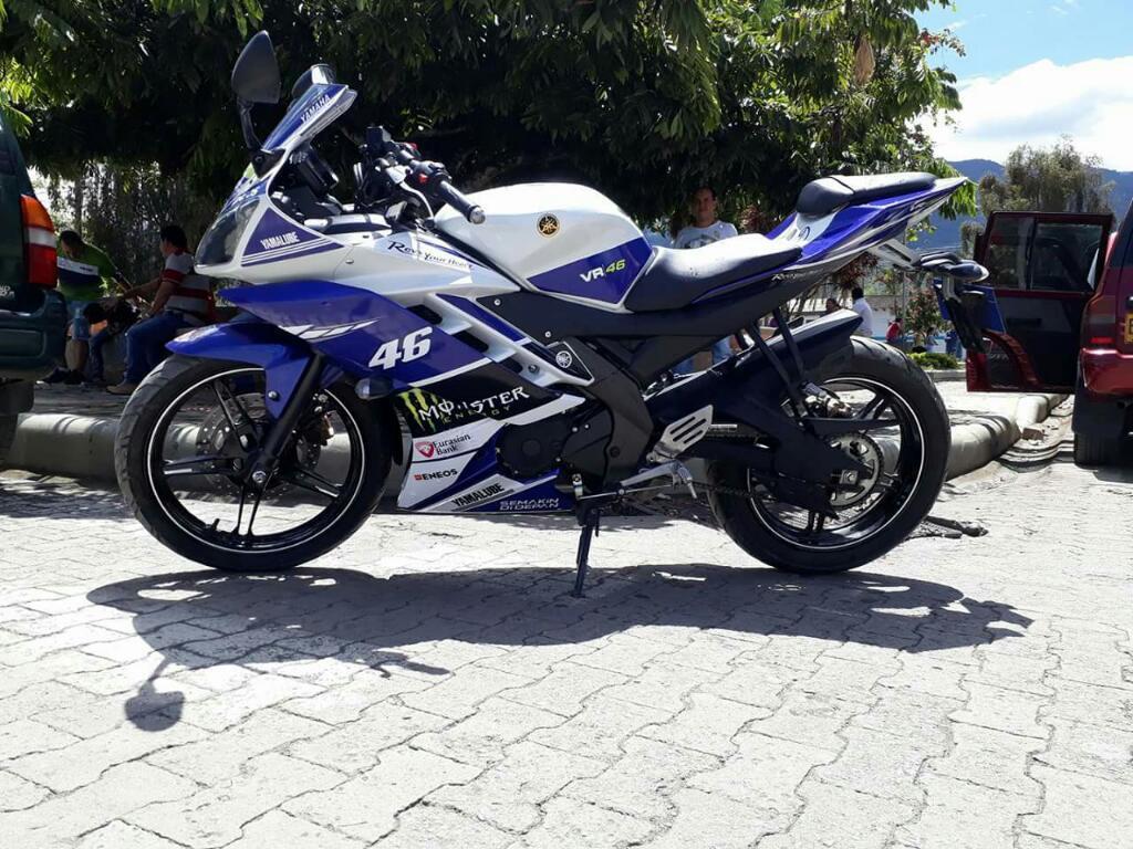Vendo Yamaha R15
