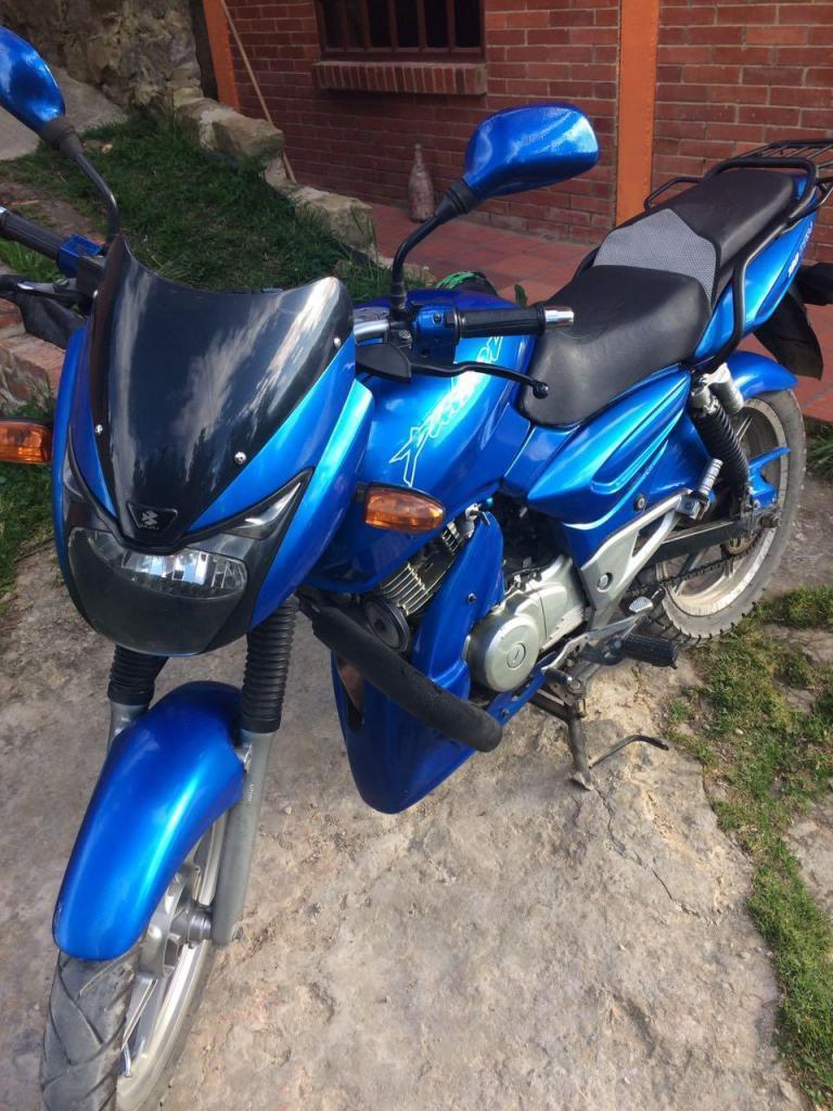 PULSAR 180CC MODELO 2006