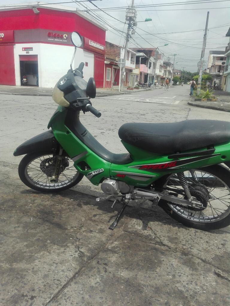 Vendo Moto Señoritwra Akt Special 110