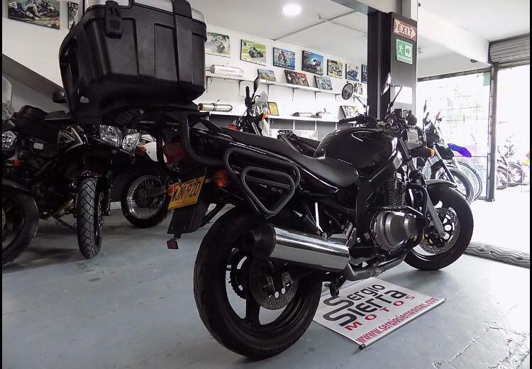 Moto suzuki 2016 negociable