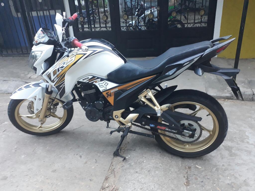 Vendo Moto Cr5 180