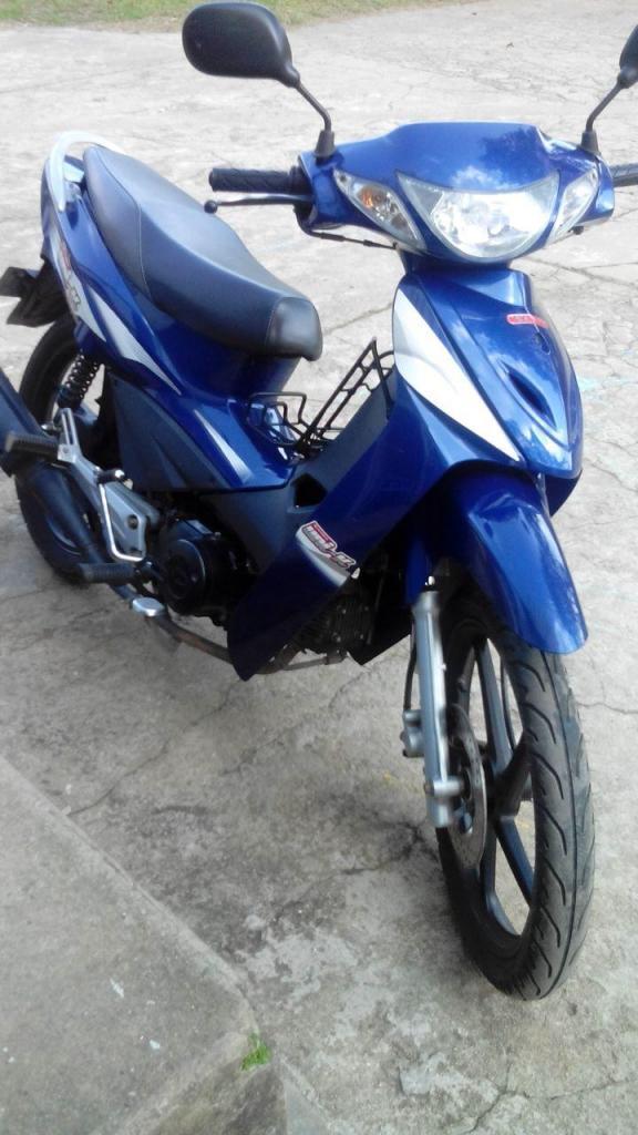 Moto AUTECO KYMCO Unik Modelo 2015