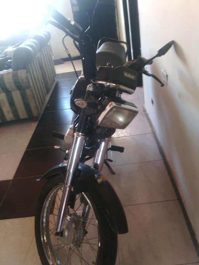 Ax 100 Modelo 2004