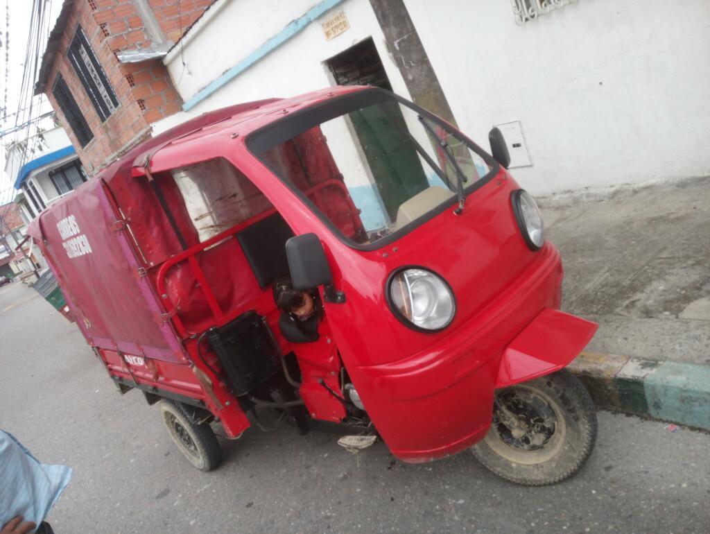 Vendo O.permuto Moto Carro Mdlo 2013