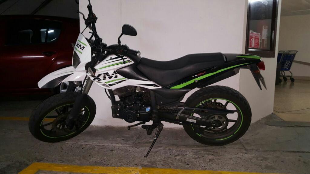 Moto Xm Blanca Modelo 2012