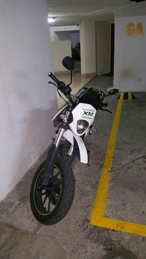 Moto Xm Blanca Modelo 2012