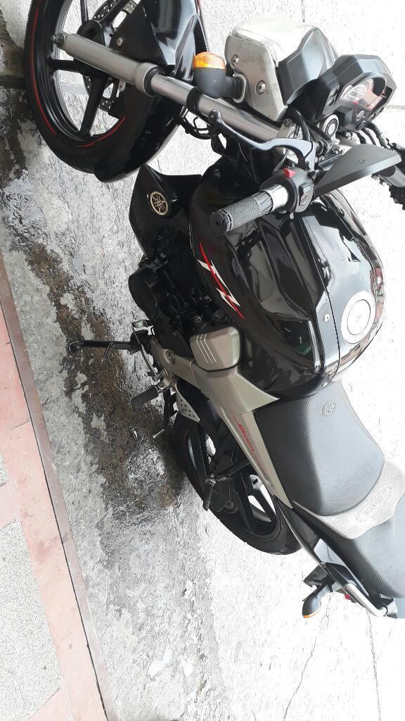 Moto Fz 2010