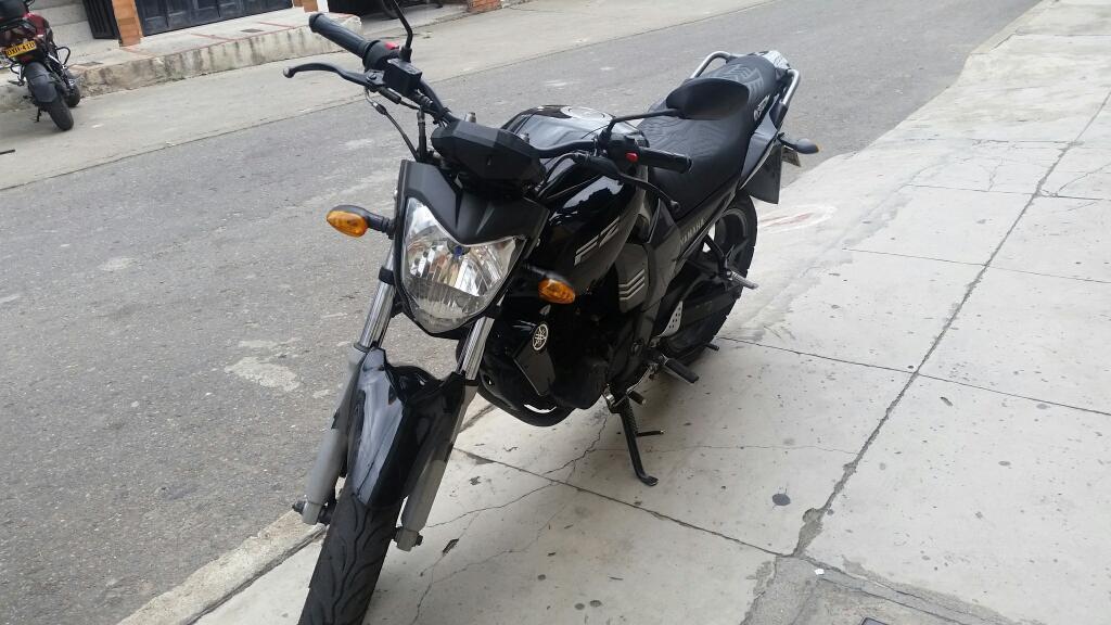 Vendo Fz16 2012