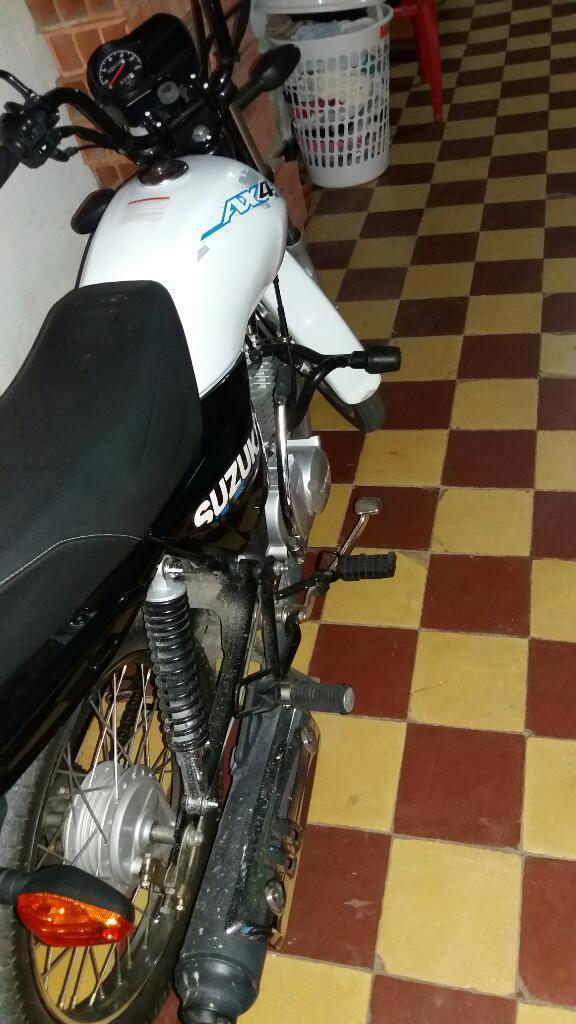 Vendo Moto Ax 4 Modelo 2017