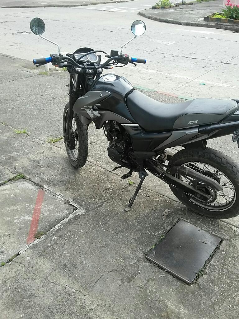 Akt Tt 150 con Tecno