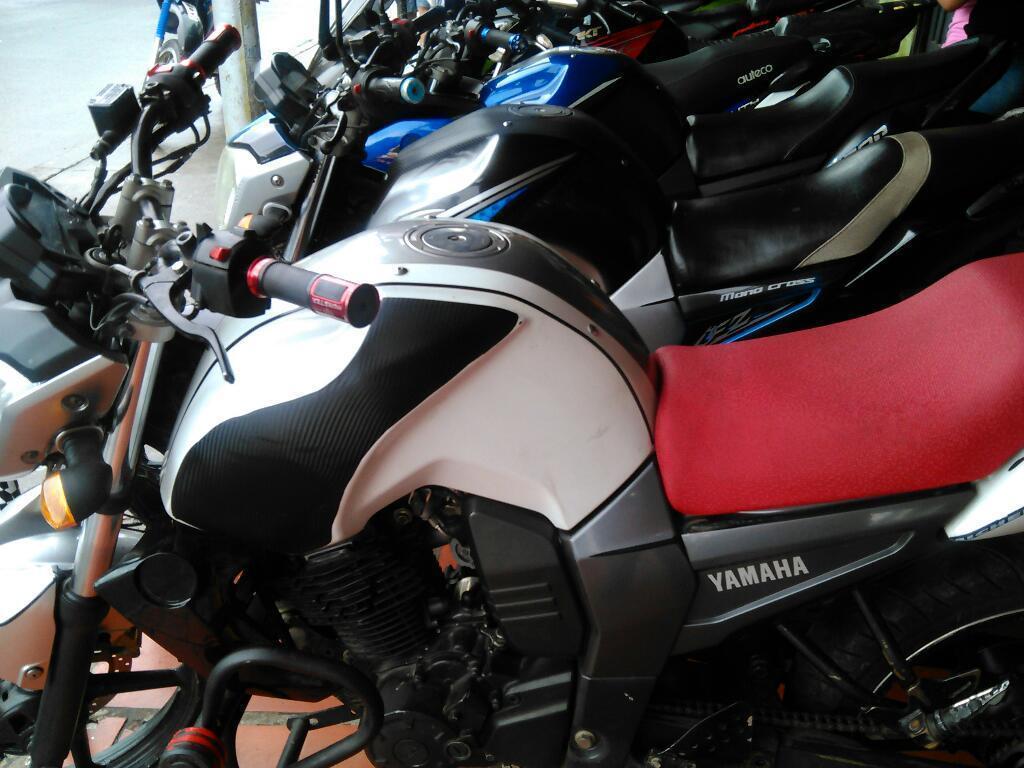 Moto Hamaha Modelo 2013