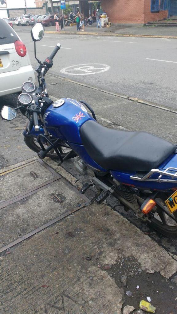 VENDO MOTO HONDA 125