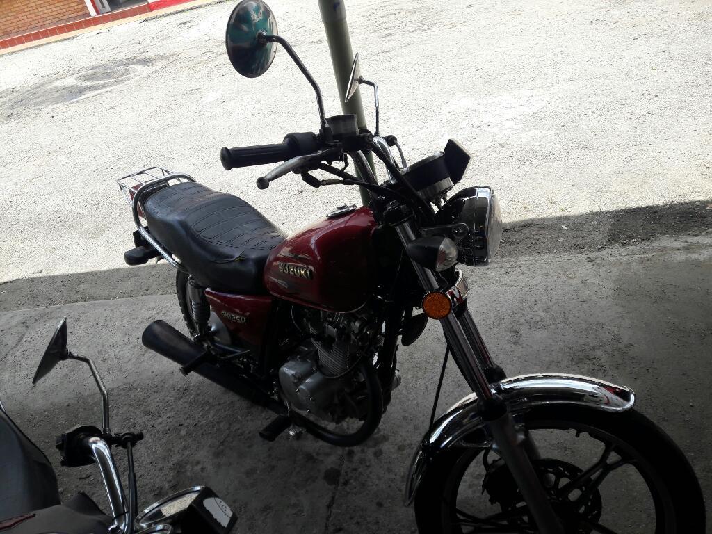 Vendo Moto Gn