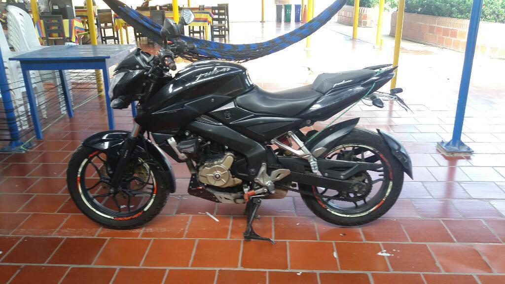 Pulsar Ns 200