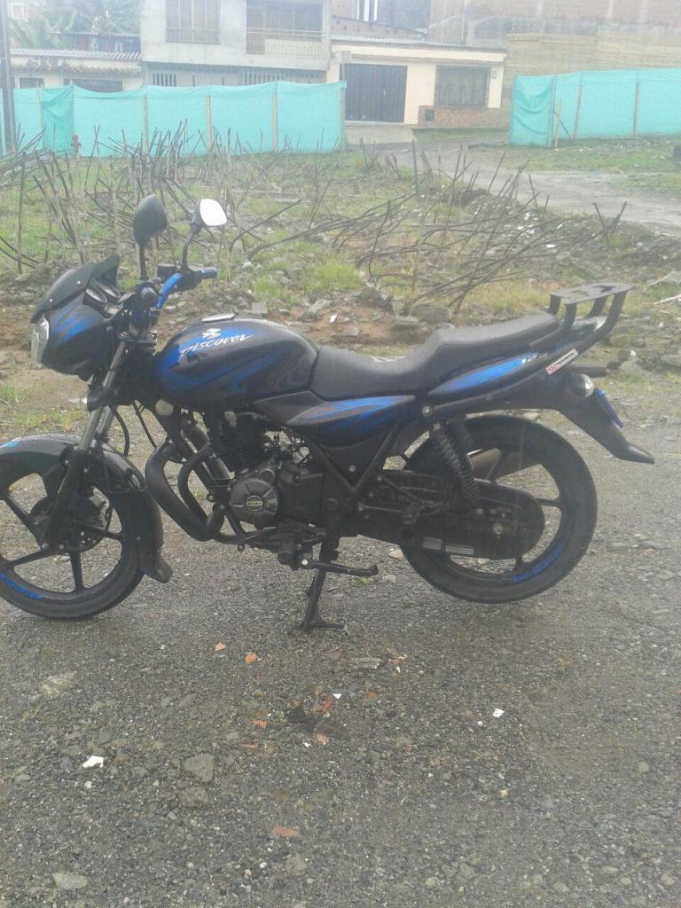 VENDO HERMOSA DISCOVER 125 MODELO 2015