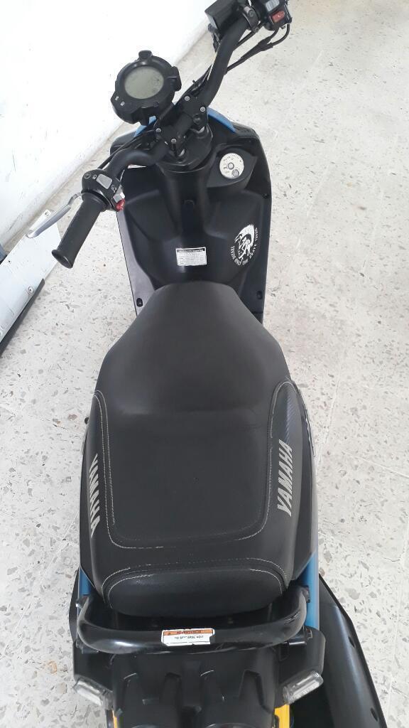 Moto Yamaha Biws 2