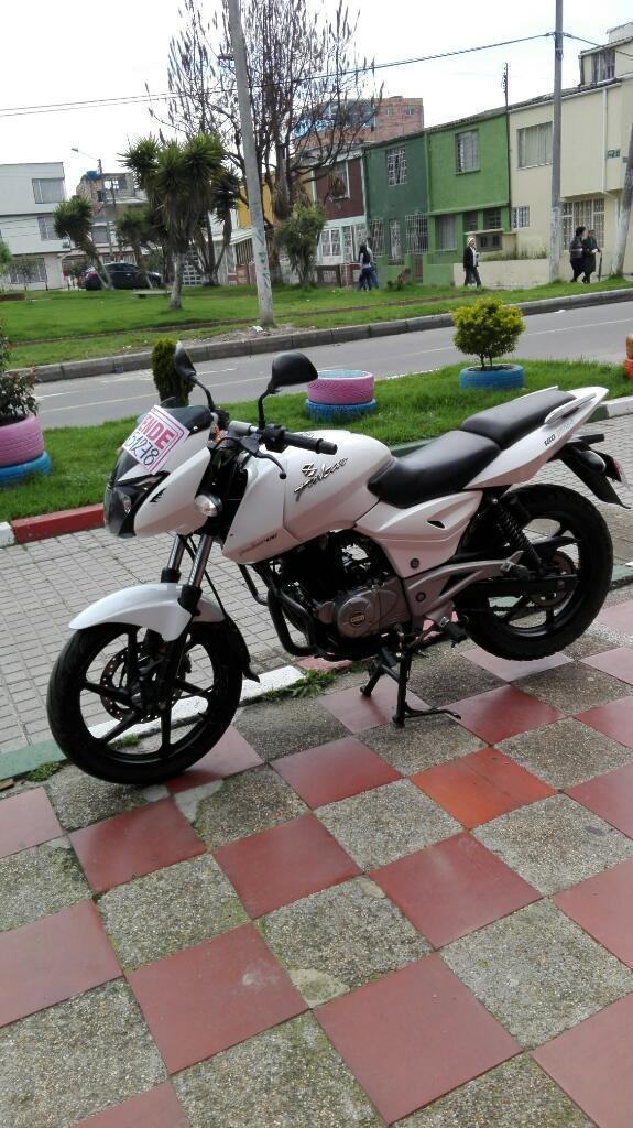 Pulsar Ug Modelo 2011. $ 3100000