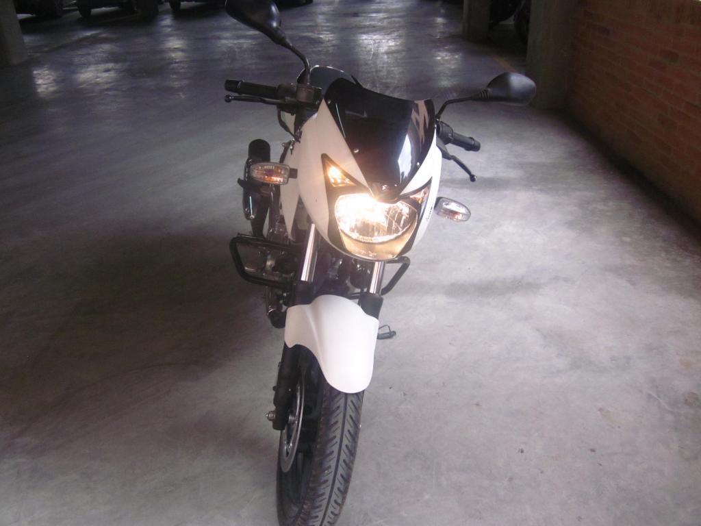 Vendo Pulsar 180 UG modelo 2014, Excelente estado 4500000 negociables