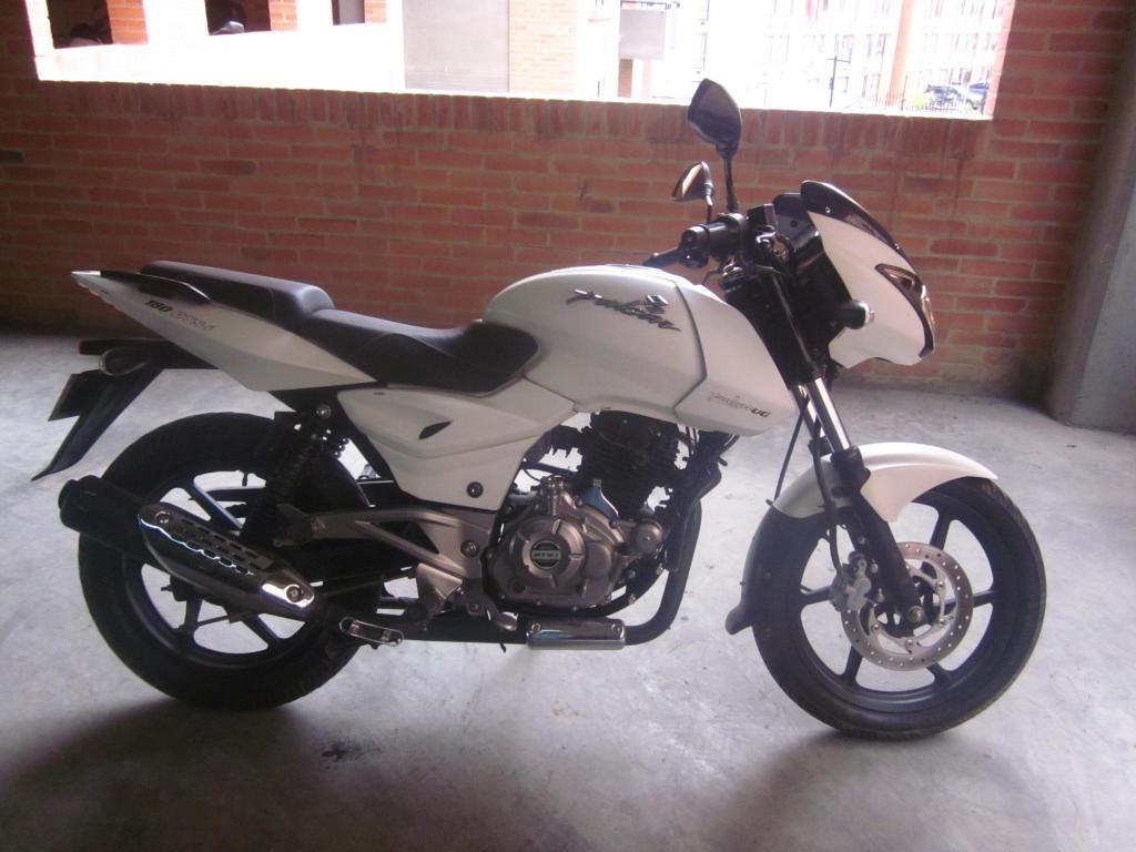 Vendo Pulsar 180 UG modelo 2014, Excelente estado 4500000 negociables