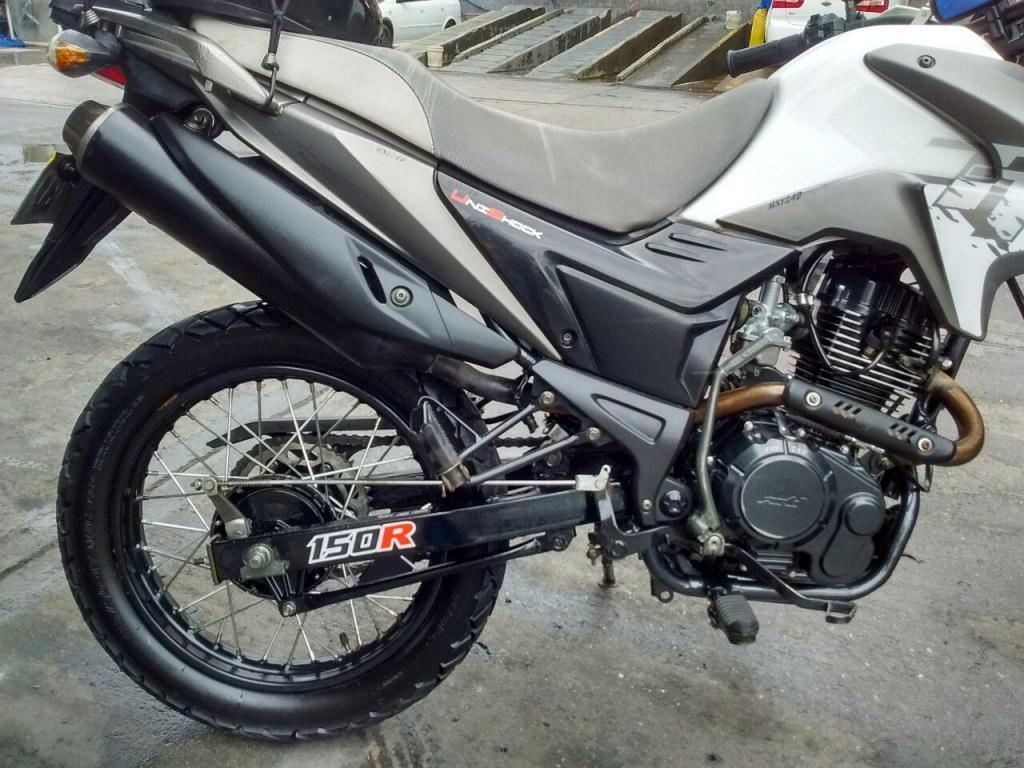 MOTO AKT TTR 150